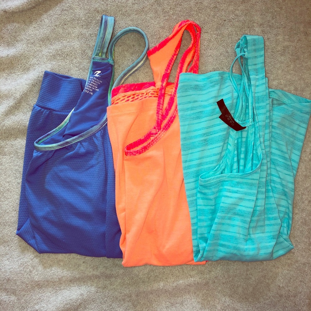 3 athletic tank tops